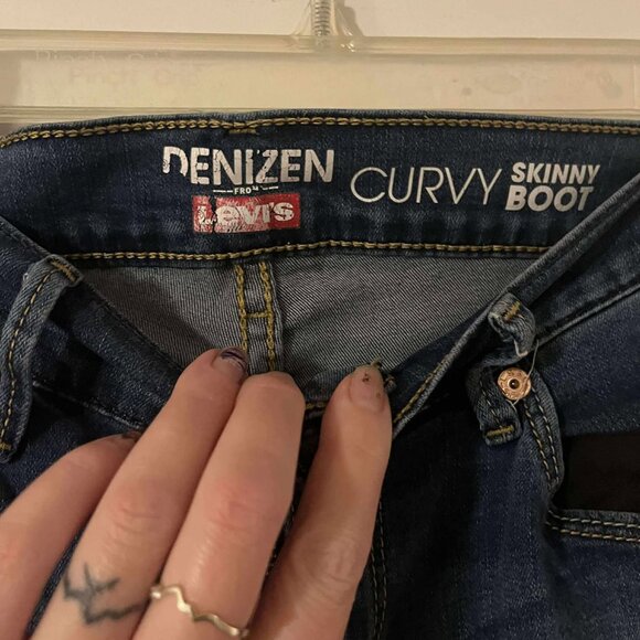 Levi's Curvy Skinny Boot Jeans Size 8 - Picture 2 of 7